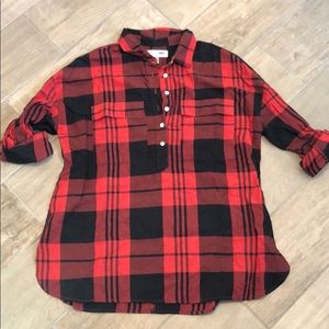 Old Navy Maternity Popover Shirt; Size M